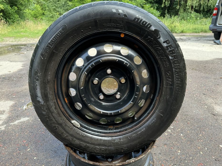 Продам диски з гумою R15 195/65  5/114 Huindai Kia