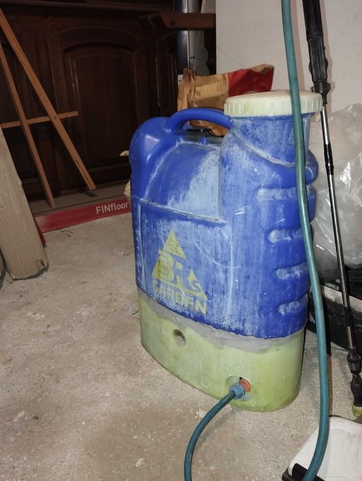 Máquina de sulfatar a bateria e aspirador a bateria