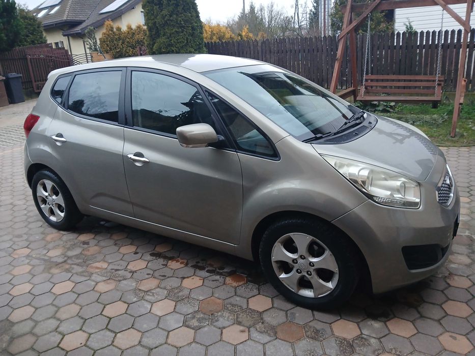 Kia Venga 1,6 z małym przebiegiem