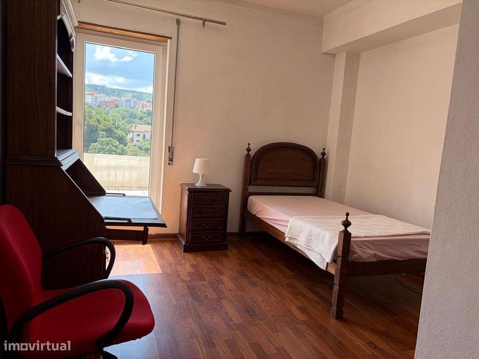 Excelente apartamento T3 duplex, renovado e completamente mobilado