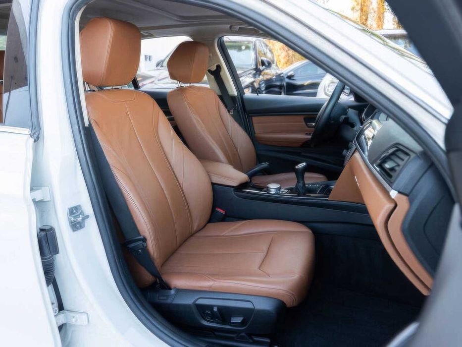 BMW 3 Series 328i      2015