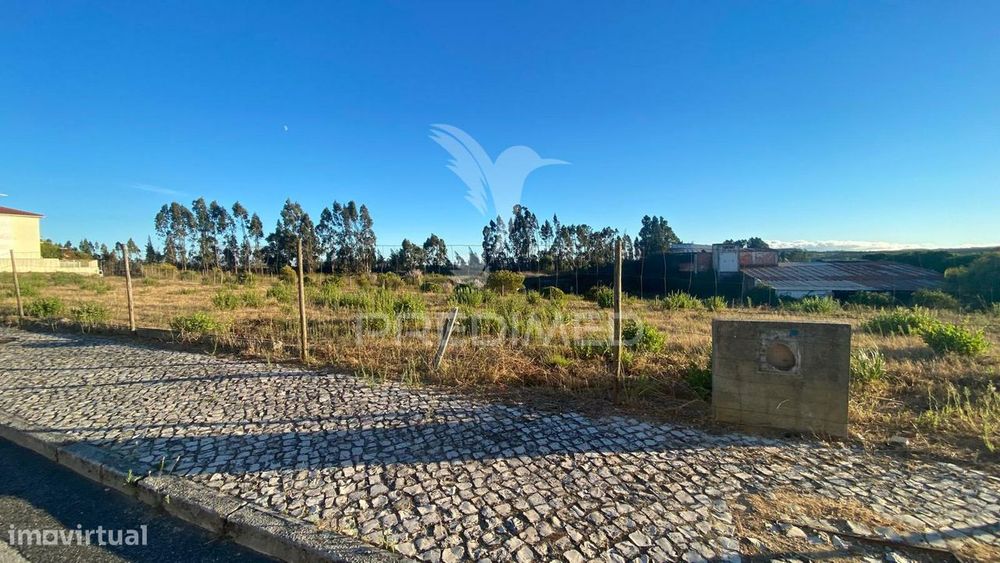 Lote de Terreno para Moradia