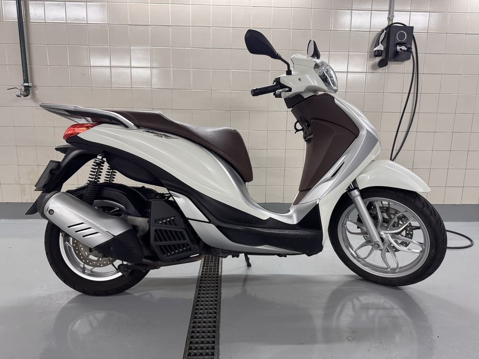 Piaggio Medley 125