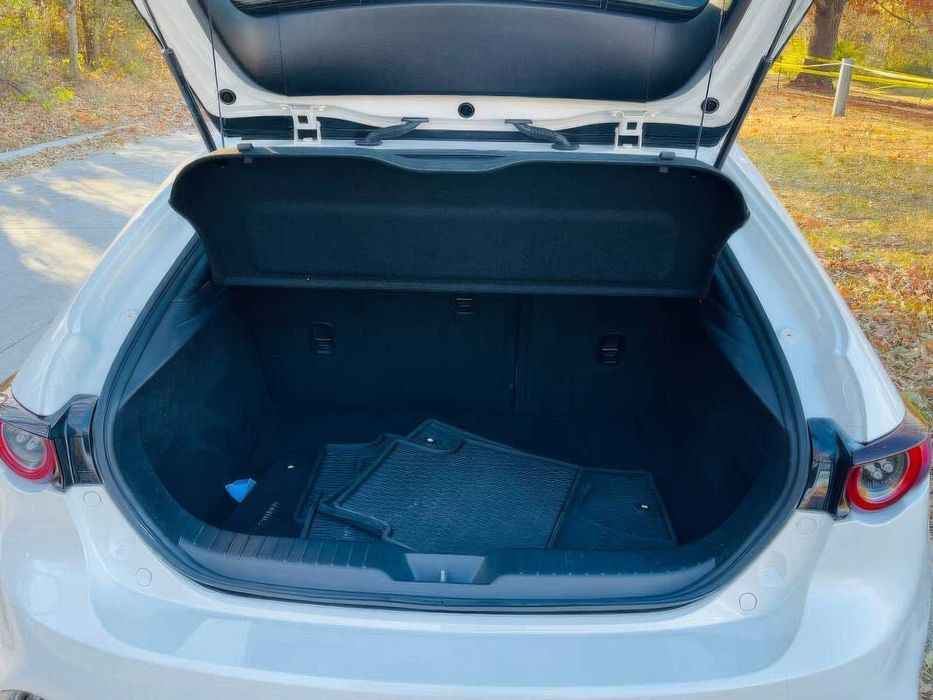 Mazda 3 Preferred      2019