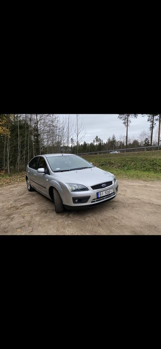 Ford focus 2005 benzun