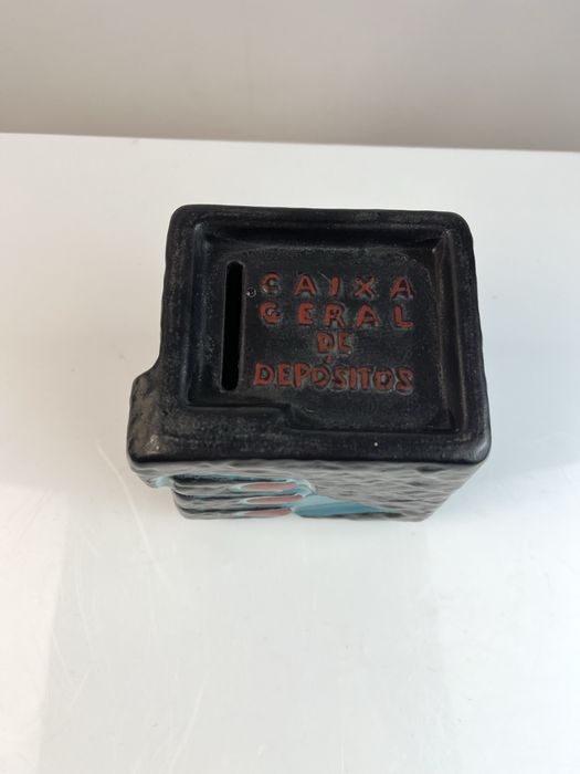 Mealheiro em cerâmica marca Secla