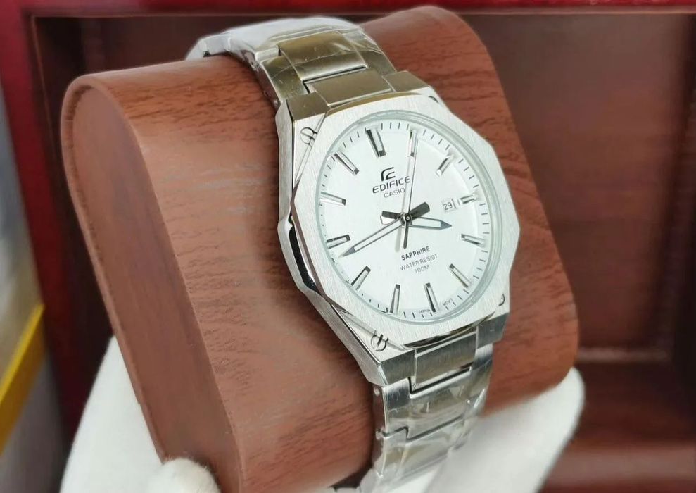 Мужские наручные часы Casio Edifice EFR-S108D