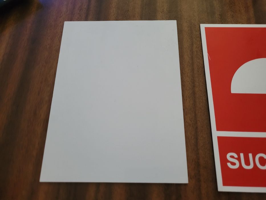 Znak Przeciwpożarowe suchy pion