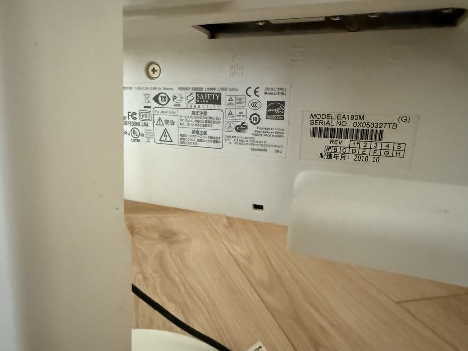 Монитор NEC model EA190M