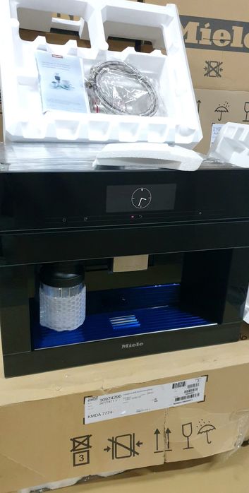 Кофемашина  Miele CVA 7845 /3200€кофеварка три  разных вид кофе в зёрн