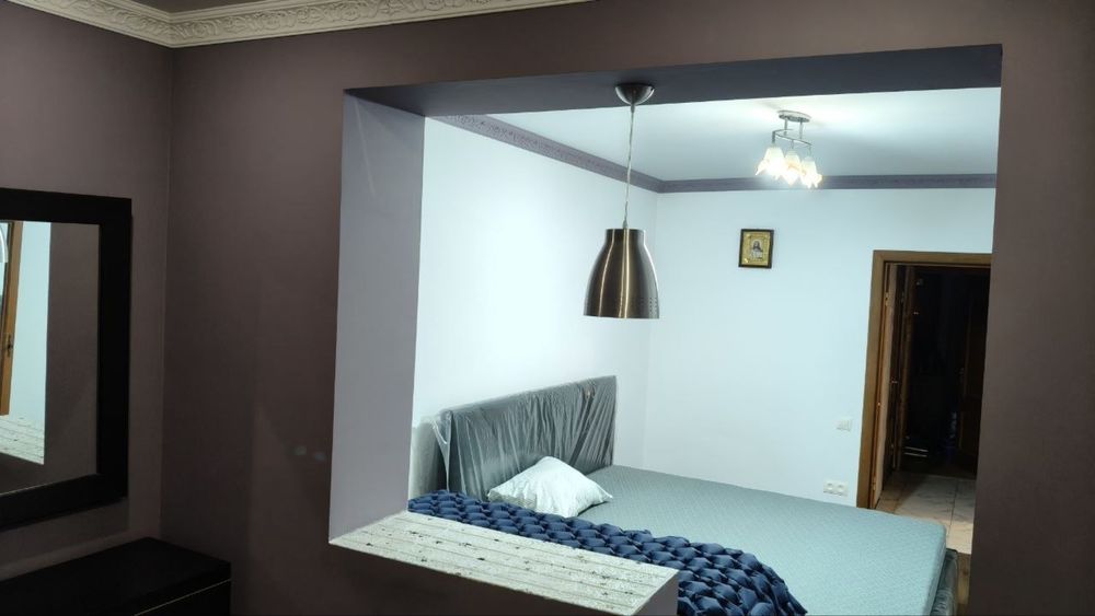 Квартира продам квартиру трьохкімнатна квартира