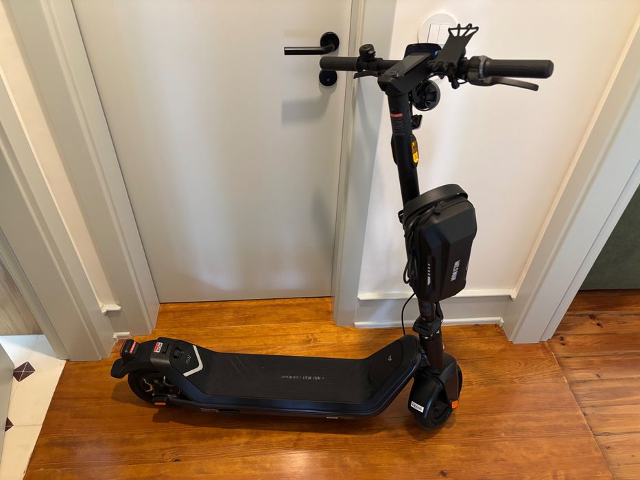 Trotinete Elétrica NIU KQi3 Pro – Excelente estado + acessórios