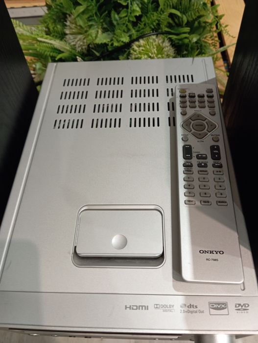 Wieża Onkyo DR-645 + głośniki D-N7BX + pilot RC798S