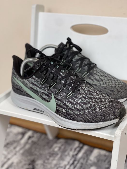 Чоловічі кросівки Nike Air Zoom Pegasus 36 (42 розмір)