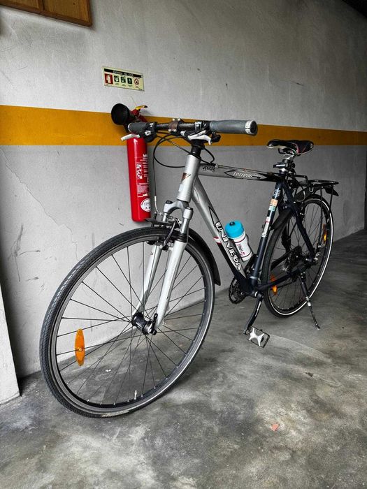 Vendo duas Bicicletas em bom estado.