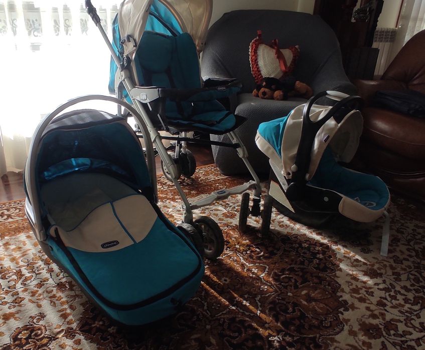 Trio Chicco Living e cadeira de comer