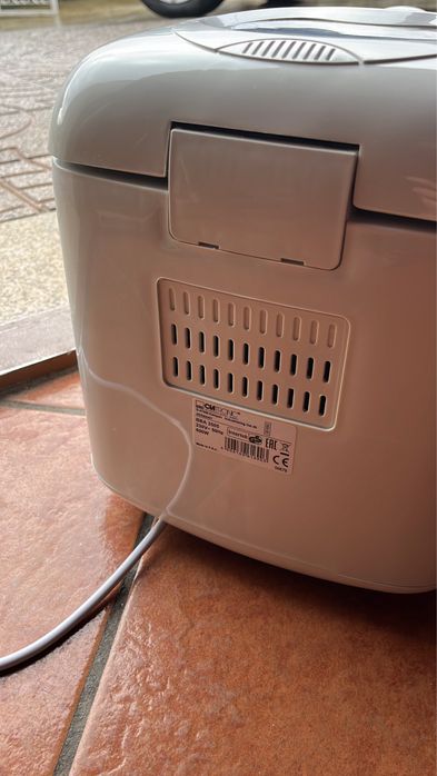 Máquina fazer pão Clatronic