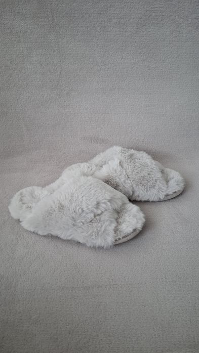 Nowe kapcie The White Company