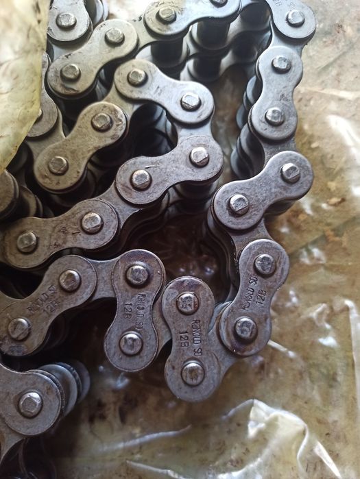 Продам ланцюг дворядний Renold 12-В