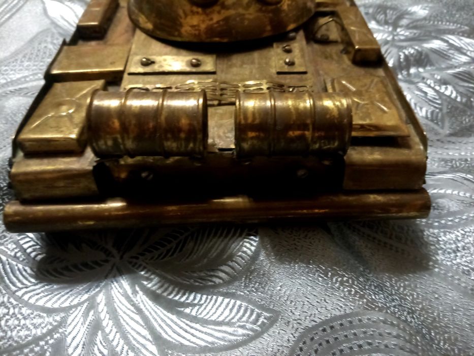 Модель танка из прошлого, металл, тяжёлый