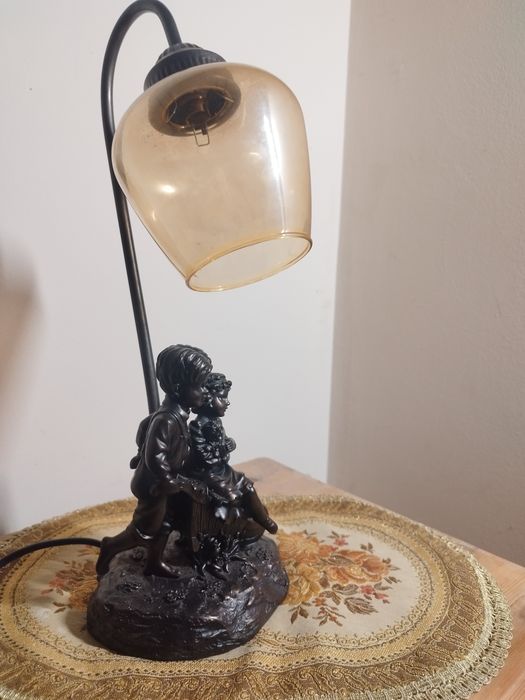 Винтажная настольная лампа