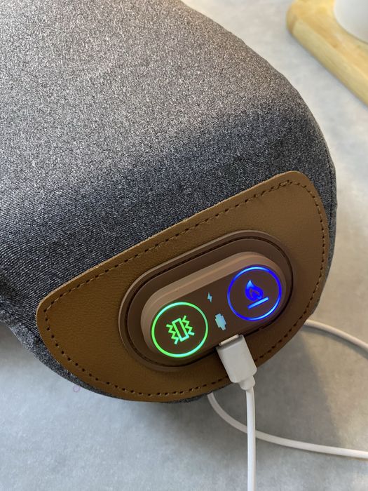 Масажер для шиї з підігрівом