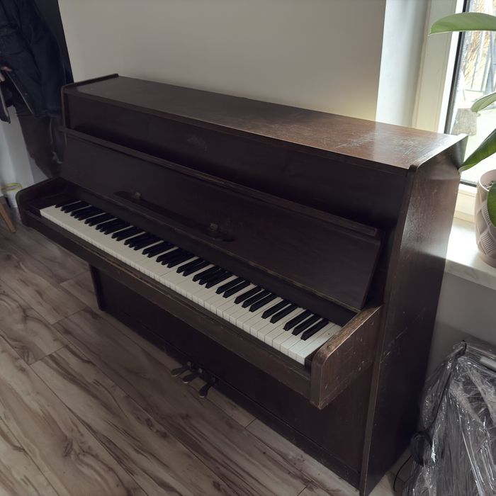 Pianino Legnica 1960 REZERWACJA!