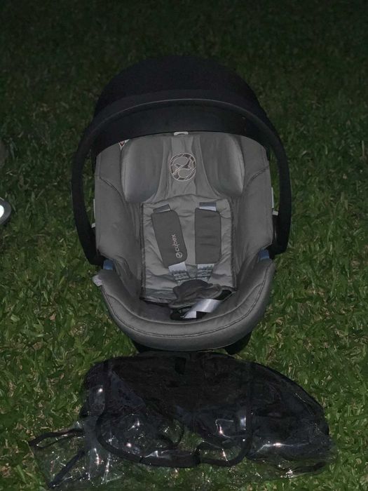 Vendo carrinho de bebe alta gama cybex.