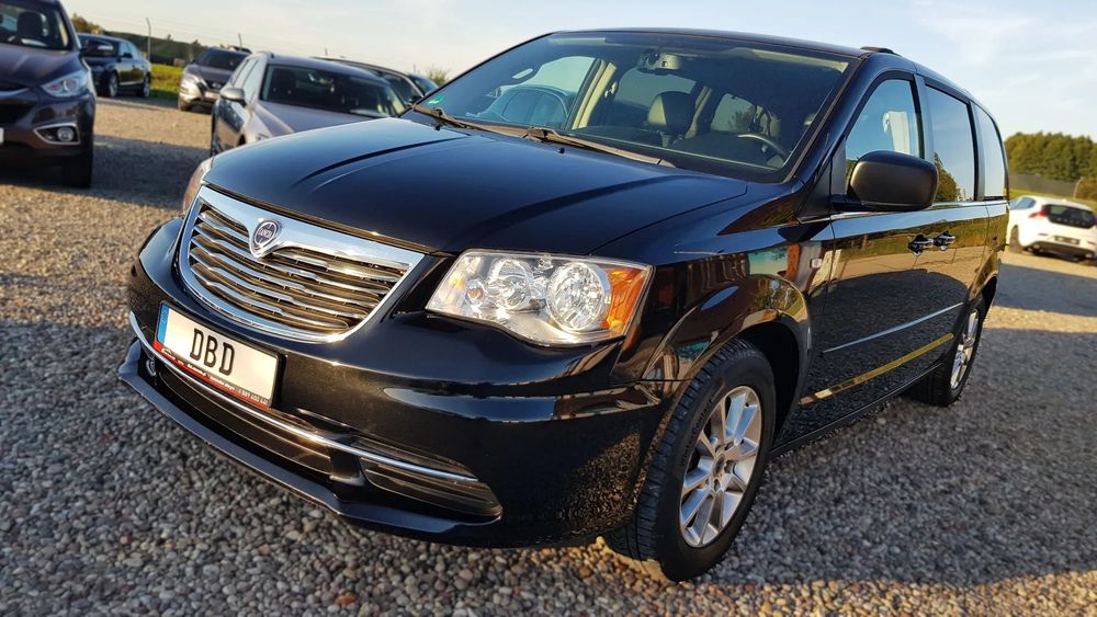 Lancia Voyager * 7-osobowy ! Komfortowy minivan z bogatym wyposażeniem