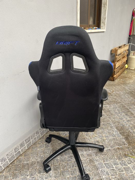 Cadeira gaming usada
