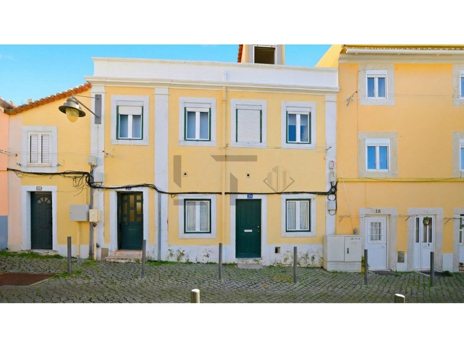 Apartamento T3 Duplex para Venda na Ajuda, Lisboa — Ajuda, Lisboa
