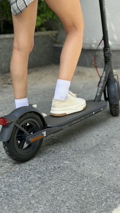 Электросамокат Xiaomi Mi Electric Scooter 4