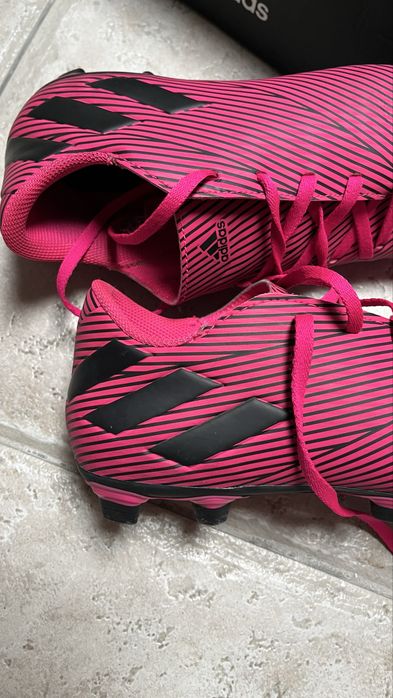 Chuteiras Adidas Nemeziz Rosa
