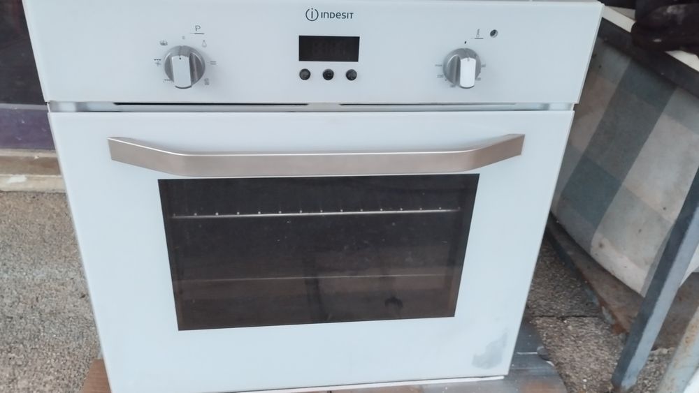 Forno de encastrar Indesit