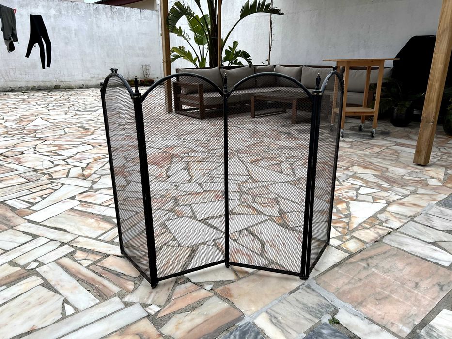 Rede de proteção de lareira