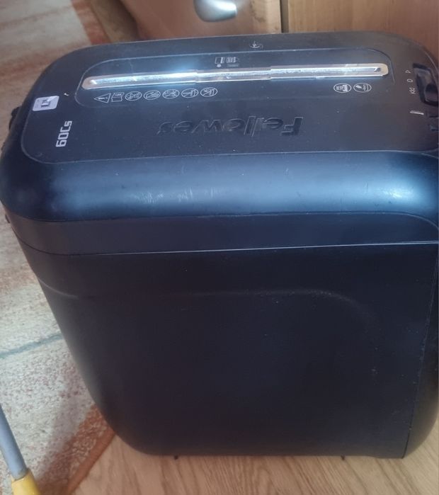 Niszczarka FELLOWES 60CS