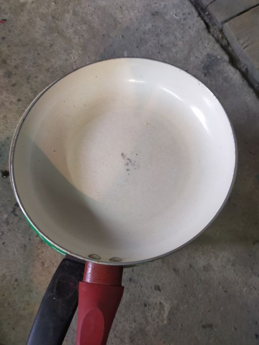 miski emaliowane, durszlaki