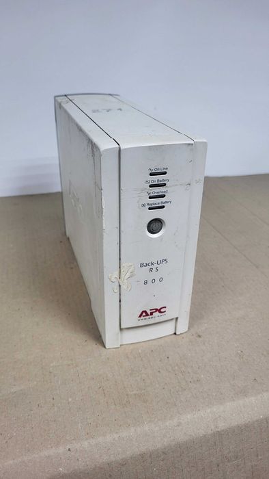 APC Back-UPS RS 800VA 540W - источник бесперебойного питания