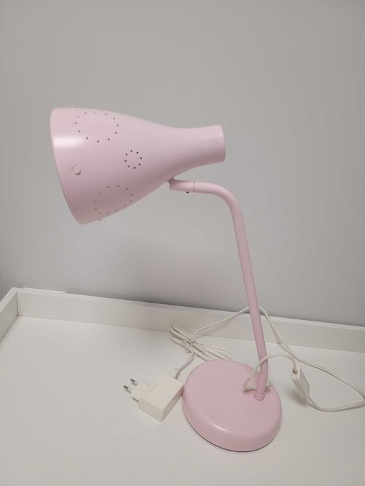 Lampka na biurko różowa