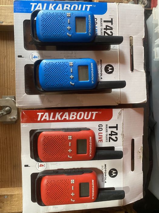 Walkie talkies Motorola T42