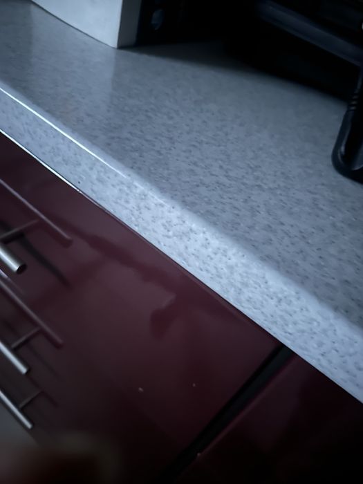 Кухонный гарнитур , нижняя часть ,в илеальном сомтоянии