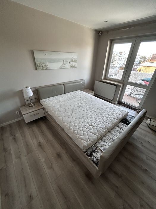 Łóżko (sama rama)