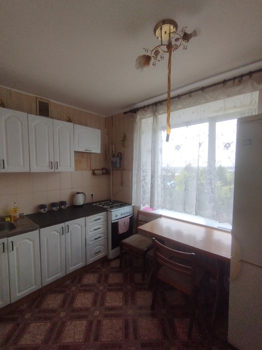 Продам 2-х кімнатну квартиру терміново