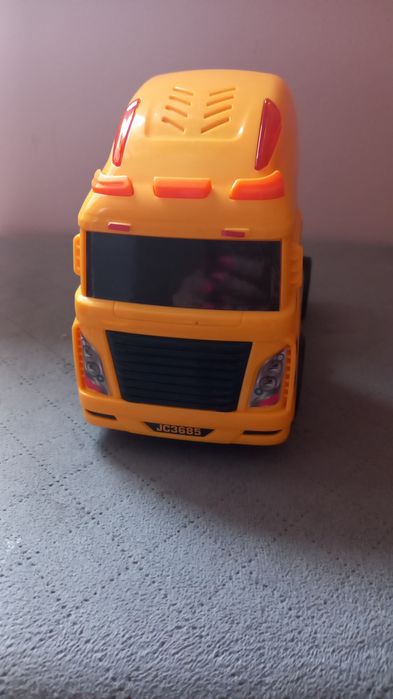 Ciężarówka bez lawety JCB