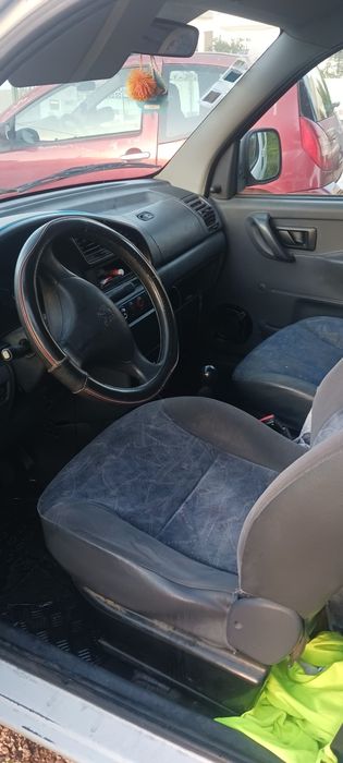 Carinha partiner em bom estado