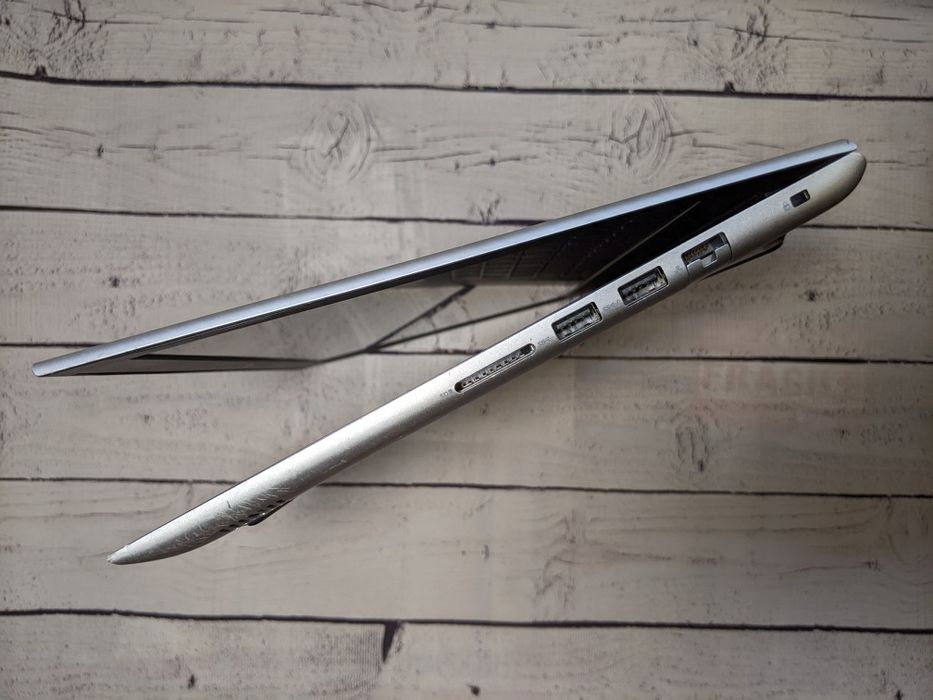 Dell vostro 5471 i5 8250u/12gb+256ssd+500hdd/14 ips Fhd/win.10