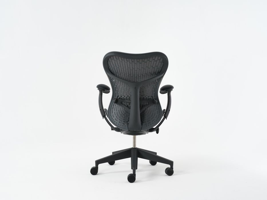 Cadeira Herman Miller modelo Mirra 2 full options