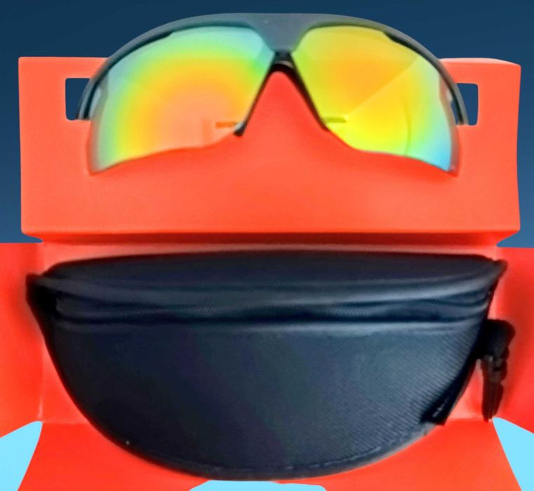 Спортивні окуляри зі змінними лінзами (Sportbrille) нові 3 пари лінз.