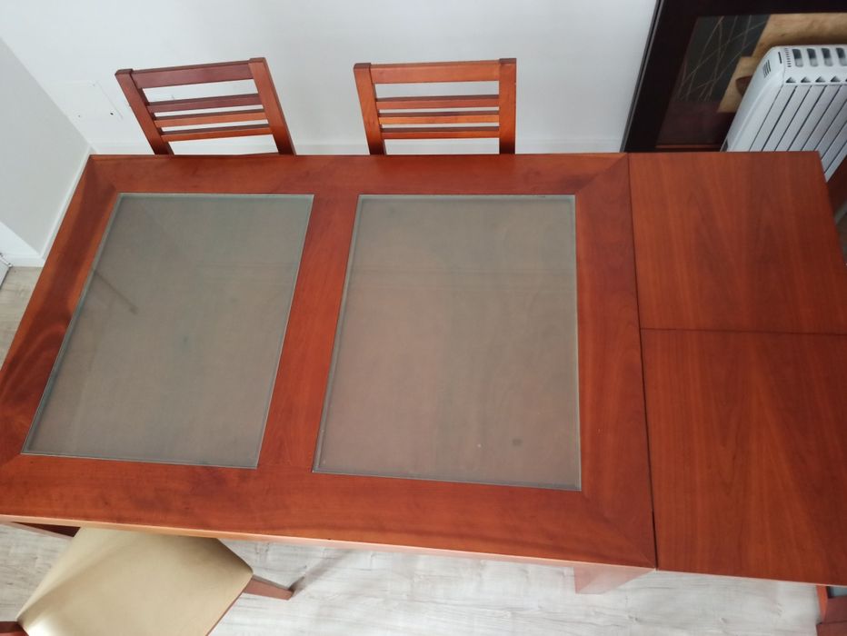 Aparador, cristaleira, mesa com 6 cadeiras madeira cerejeira maciça