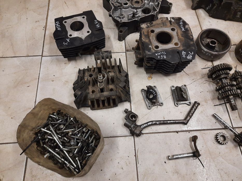 Honda Mtx 80 C silnik HD02E części cylinder magneto kopka karter  kapa